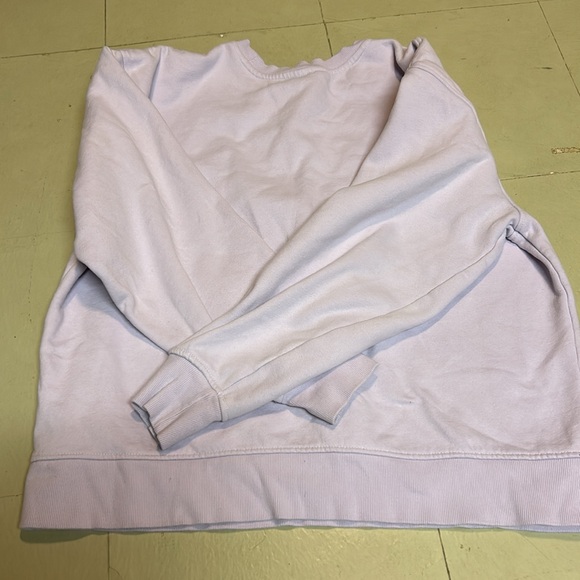 North face oversized sweatshirt in size small. - Picture 3 of 3